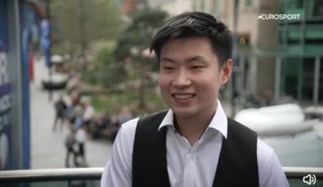 镖人之“新”，不只在演员代际传承，六场高光打戏诚意十足，都是硬桥硬马，拳拳到肉的真功夫，让动作找回真实质感与力量本源，并焕发全新生机。